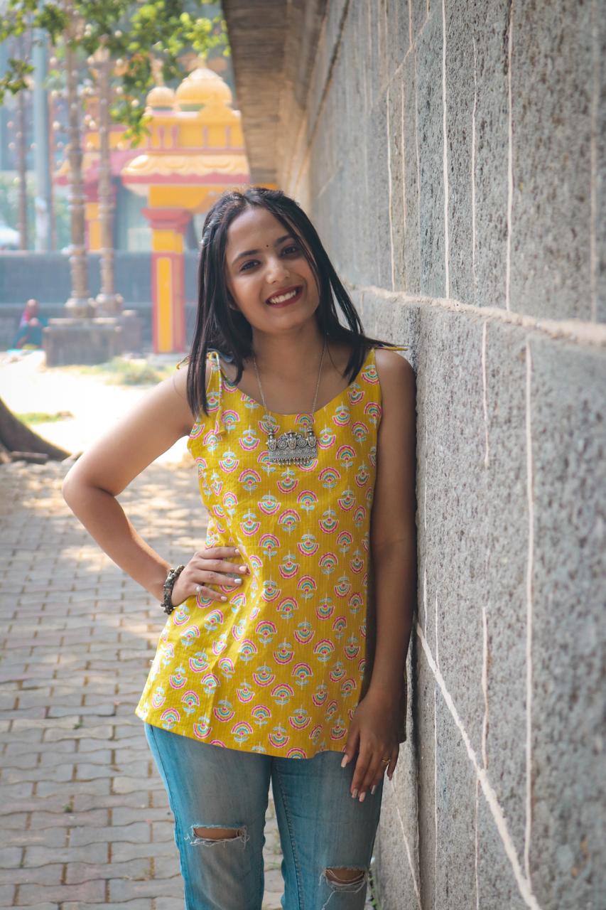 Short kurti, green knot short kurti, cotton short kurti